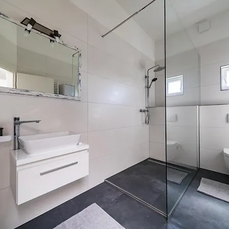 Apartmentfinke 3 An Der Messe Appartamento Friedrichshafen