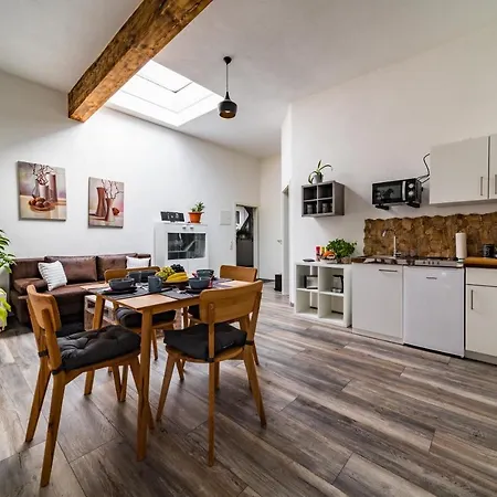 Messe-appartement 3, Zu Fuss In 5 Minuten An Der Messe Apartament *