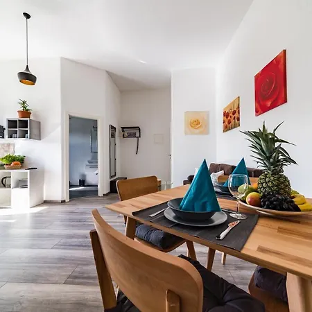 Messe-appartement 3, Zu Fuss In 5 Minuten An Der Messe Friedrichshafen